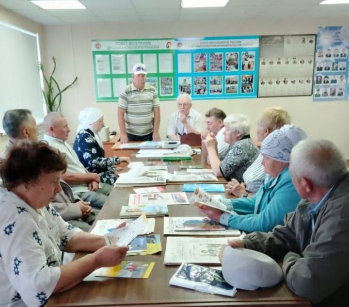 В Дрожановском районе пенсионерам напомнили о наборе социальных услуг