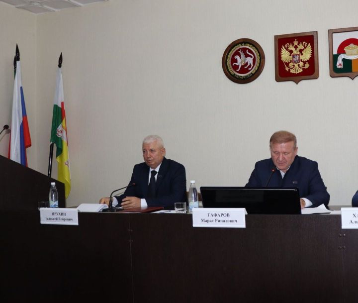 В Дрожжановском районе РТ избрали нового руководителя Исполкома