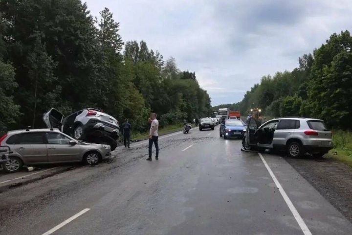 Страшная авария на автодороге «Казань – Буинск – Ульяновск» унесла жизнь матери и двоих детей