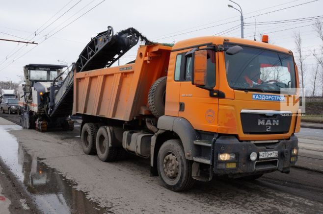 Глава Миндортранса РТ ознакомился с ходом работ по приведению дорог в порядок к ЧМ-2018