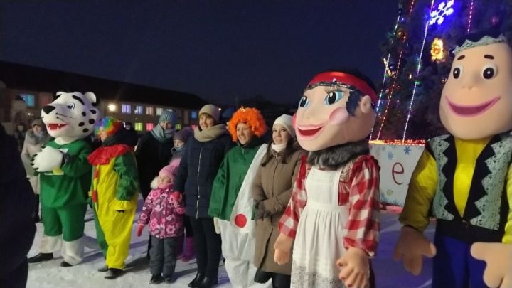 В Дрожжановском районе дан старт новогодним мероприятиям