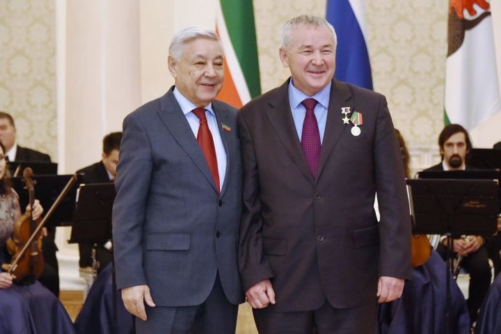 Наш земляк, Герой России Газинур Хайруллин награжден медалью ордена «За заслуги перед Республикой Татарстан»