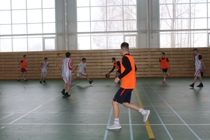 Определены самые лучшие по баскетболу среди учащихся Дрожжановского района