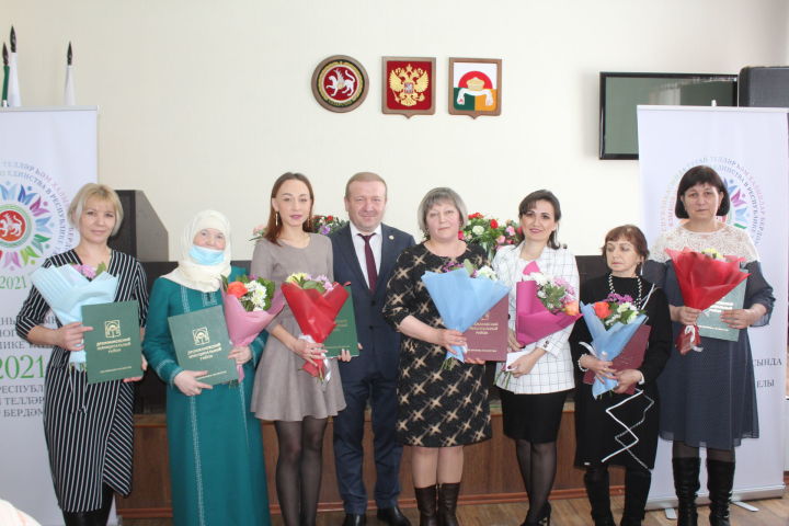 В Дрожжановском районе в преддверии 8 марта чествовали женщин