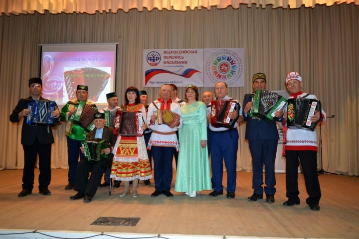 В Дрожжаном прошёл районный фестиваль гармонистов-баянистов &nbsp;«Играй, &nbsp;гармонь!» «Уйнагыз, гармуннар!»