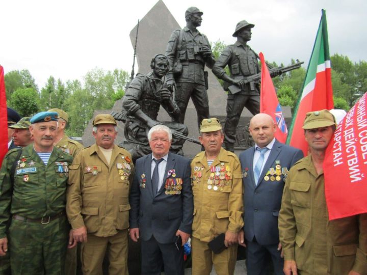 На открытии памятника воинам- интернационалистам в Казани приняли участие и дрожжановцы &nbsp; &nbsp; &nbsp; &nbsp;