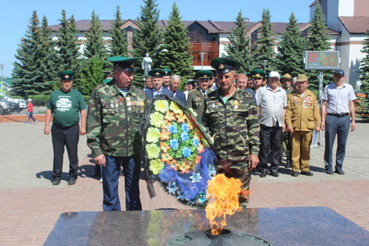 Чикӗ сыхлакансен кунӗнче