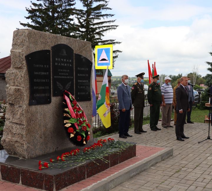 В  Дрожжаном прошел митинг, посвященный памяти ветеранов боевых действий