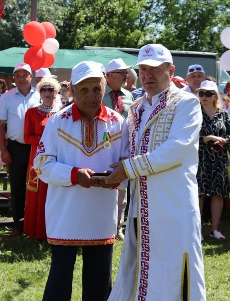 Лучшим работникам Дрожжановского района были вручены награды