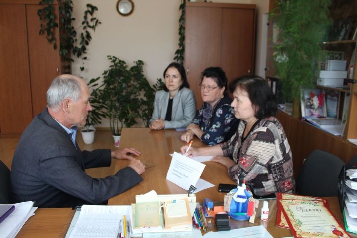 Общественный помощник уполномоченного по правам человека в Дрожжановском районе провела личный прием