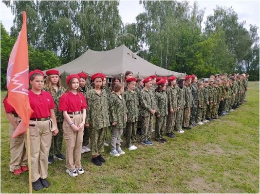 Ребята из Дрожжановского района побывали в  лагере  “Юный десантник”