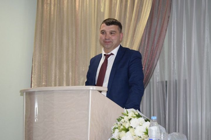 Наш земляк Ильдар Шигабутдинов занял пост главного врача ЦРБ Тукаевского района