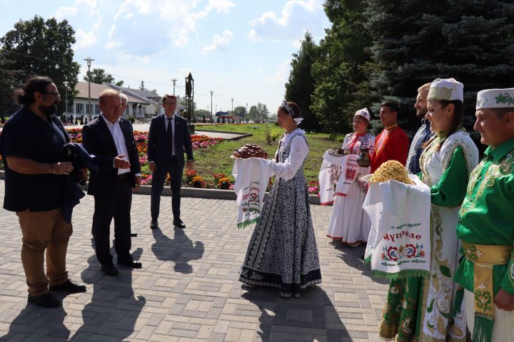 Представитель иранского бизнеса ознакомился с экономическим потенциалом Дрожжановского района