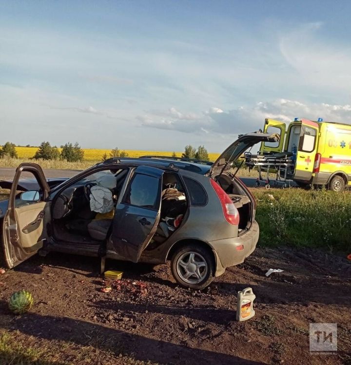 ДТП с легковушкой и внедорожником на трассе в Дрожжаном: женщина пострадала