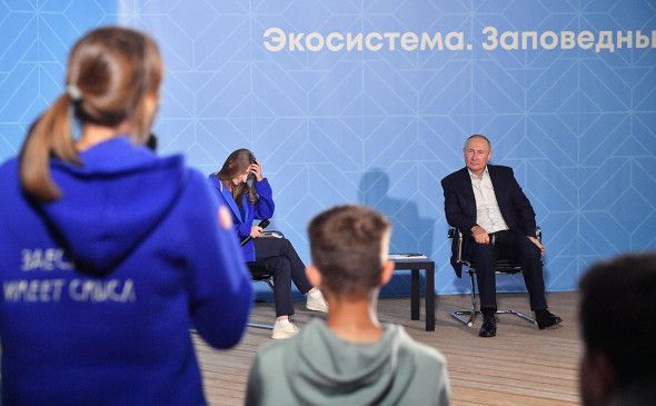 Президент России Владимир Путин назвал Россию страной восходящего солнца