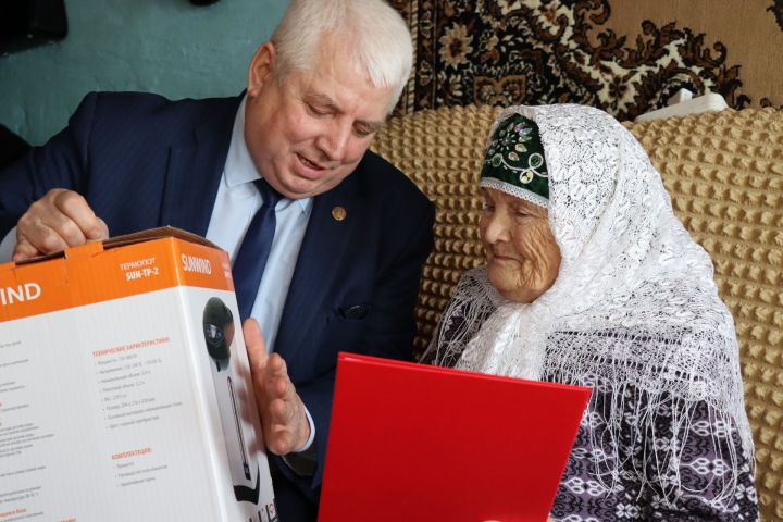 90-летний юбилей отметила жительница деревни Старая Задоровка Дрожжановского района