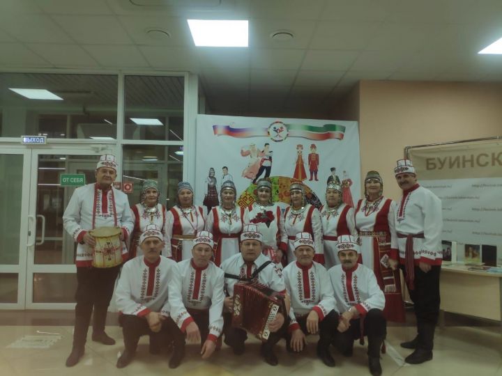 Ансамбль «Хĕлхем» выступил в межрегиональном культурном мероприятии в Буинске