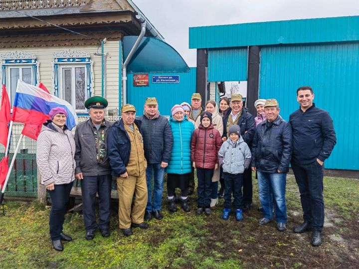 В селе Старые Какерли Дрожжановского района РТ на фасаде дома ветерана боевых действий появилась памятная доска