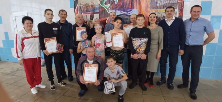 В Дрожжановском районе РТ прошли соревнования по плаванию «Связь поколений»