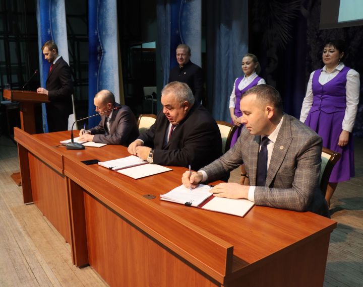 В Дрожжановском районе РТ подписано Соглашение о сотрудничестве в рамках социального партнерства на 2024-2026 годы