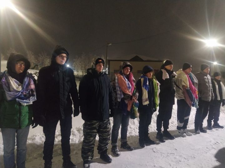 Девять призывников из Дрожжановского района РТ отправились на службу в ряды ВС РФ