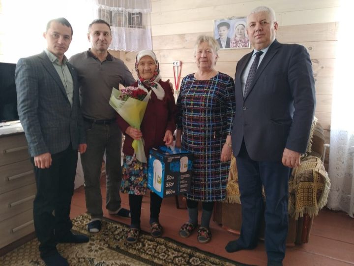 Жительница села Малая Акса отметила  95-летний юбилей