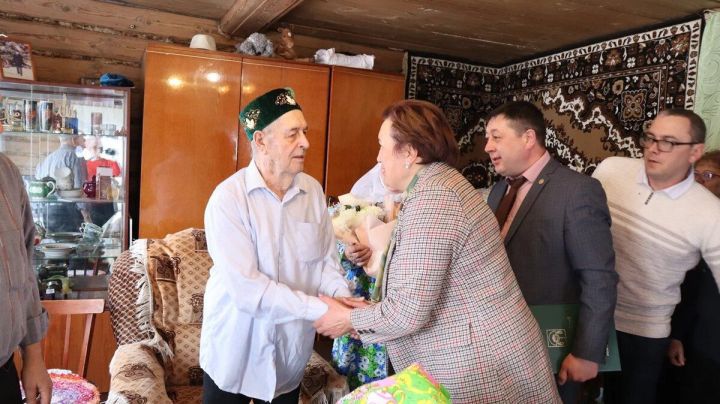 Свой 90-летний юбилей отметил житель села Старое Шаймурзино Тимерша Гизатуллин