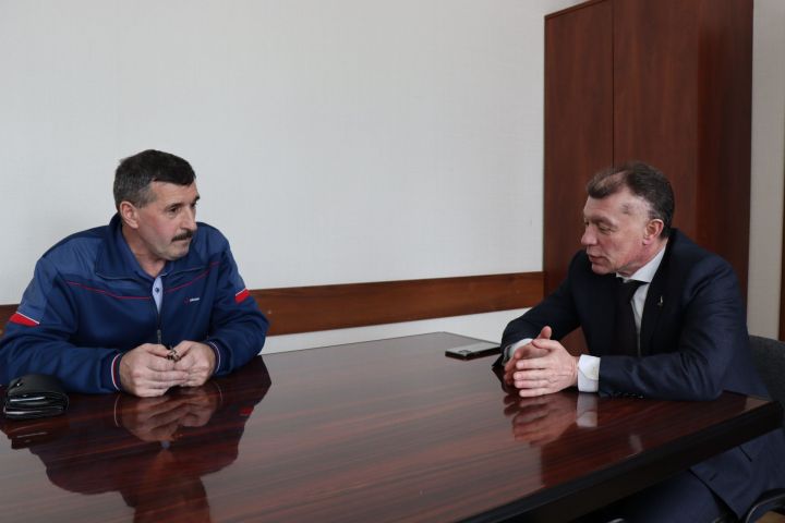 Максим Топилин провел личный прием граждан в Дрожжановском районе
