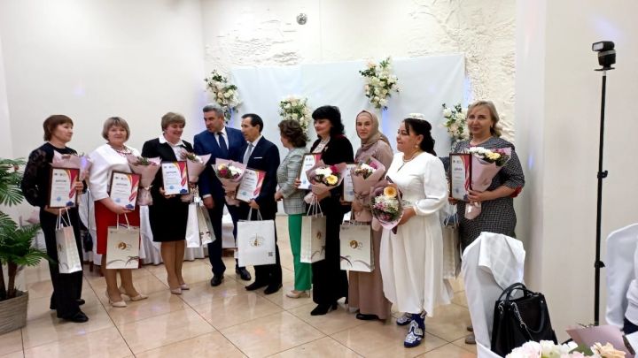 Педагог из Дрожжановского района награждена Дипломом Всероссийского конкурса  «Туган тел»