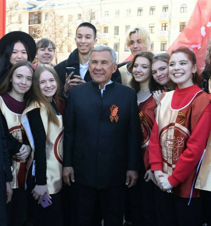 Носите с гордостью: Раис Татарстана призвал  присоединиться к акции «Георгиевская ленточка»