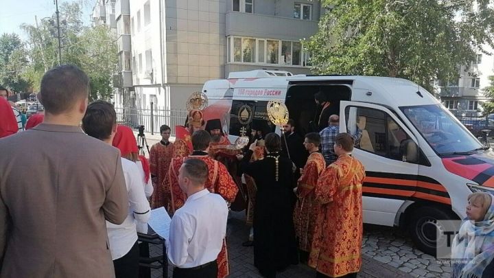 Частицу мощей Георгия Победоносца торжественно встретили в Казанском соборе