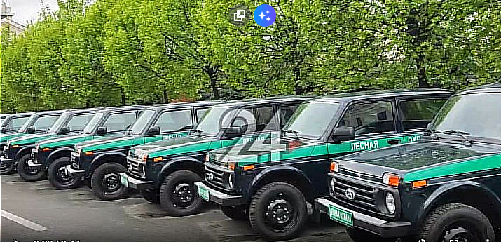 Новые служебные автомобили Минниханов вручил работникам Минлесхоза РТ