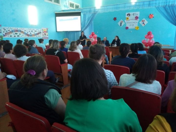 В школах Дрожжановского района проходят встречи с автоинспекторами