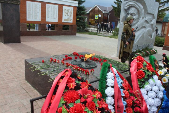 С Днём Победы: Поздравление главы Дрожжановского района Марата Гафарова