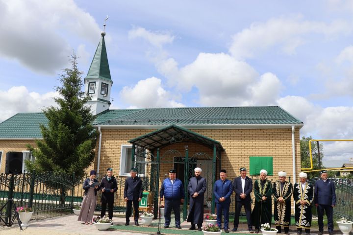 Мечеть «Ихлас»  села Малая Цильна Дрожжановского района открылась вновь после капитального ремонта