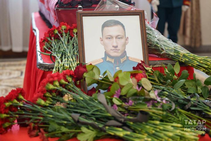 «Мы всегда гордились и будем им гордиться»: история Героя России Дамира Исламова