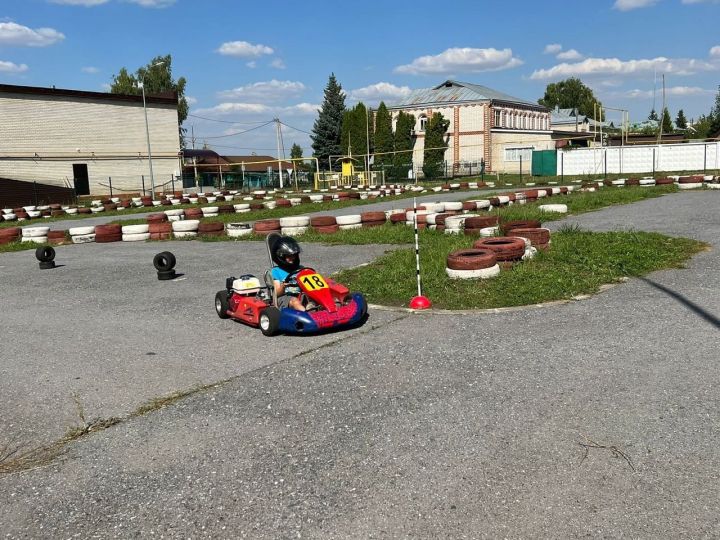 В Дрожжановском районе РТ прошли соревнования по картингу