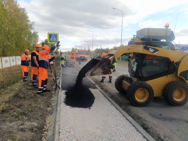 В Дрожжановском райне РТ проводится масштабная работа по ремонту тротуаров