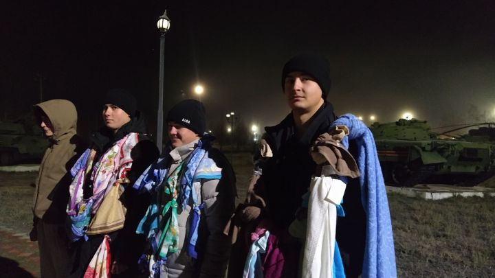 Дрожжановских новобранцев проводили на службу в армию