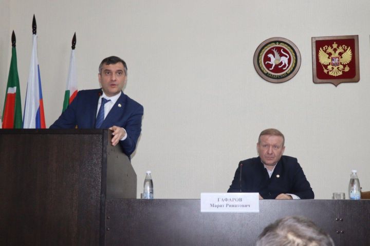 Министр здравоохранения Республики Татарстан посетил Дрожжановский район