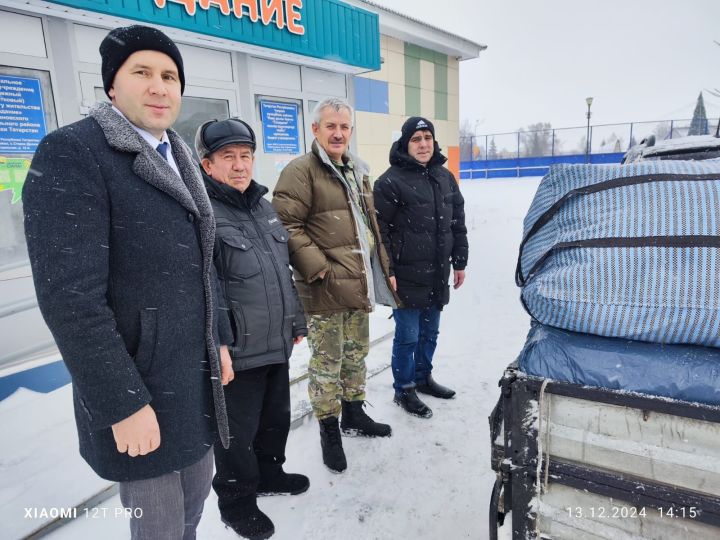 В поддержку СВОих жители Дрожжановского района РТ передали гумпомощь