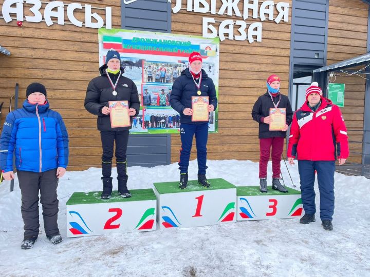 На лыжной базе в селе Старое Дрожжаное прошло открытие сезона