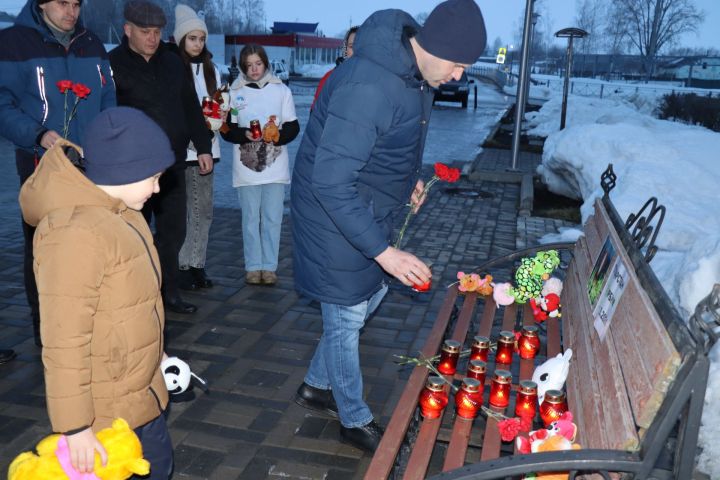 «Крокус Сити Холл» концерт залӗнче 143 çын вилнӗ, 100тен ытла çын аманнă