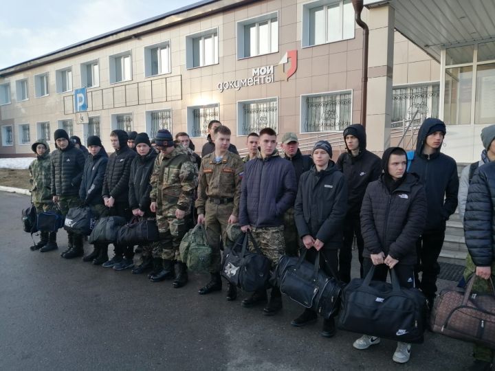 Школьники Дрожжановского района РТ проходят военные сборы