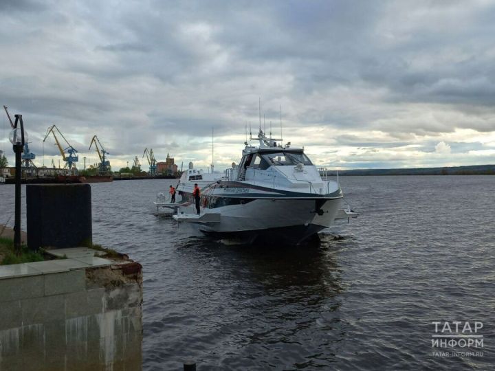 «Комфортнее, чем автобус»: из Казани открылся первый рейс в Ульяновск на «Метеоре»