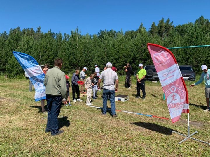 В селе Нижнее Чекурское была организована мобильная площадка для выполнения нормативов ГТО