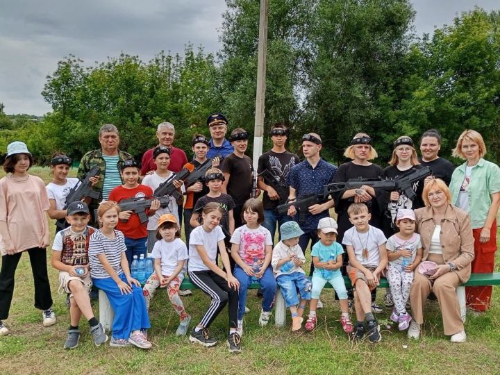 Прокуратура Дрожжановского района РТ организовала турпоход для детей приюта «Тёплый дом»