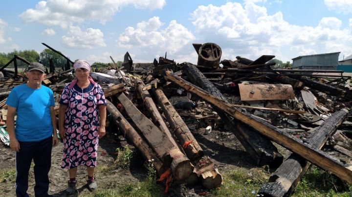 В Дрожжановском районе РТ из-за пожара семья Басыровых осталась без жилья