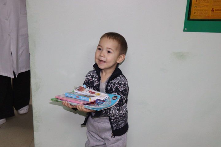 В Дрожжановском районе РТ проходит Всероссийская благотворительная акция «Коробка храбрости»