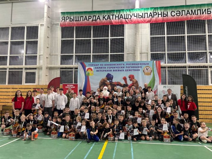 Турнир по кикбоксингу в Дрожжановском районе посвятили памяти воинов боевых действий